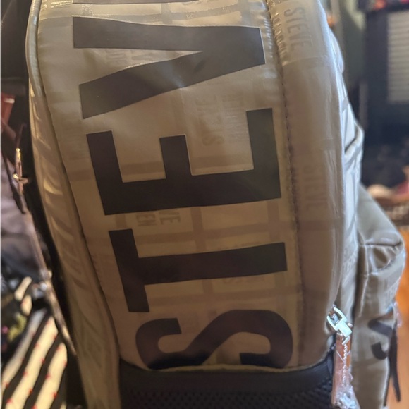 Steve Madden Dark green Backpack NWT! 2fer - Picture 9 of 10